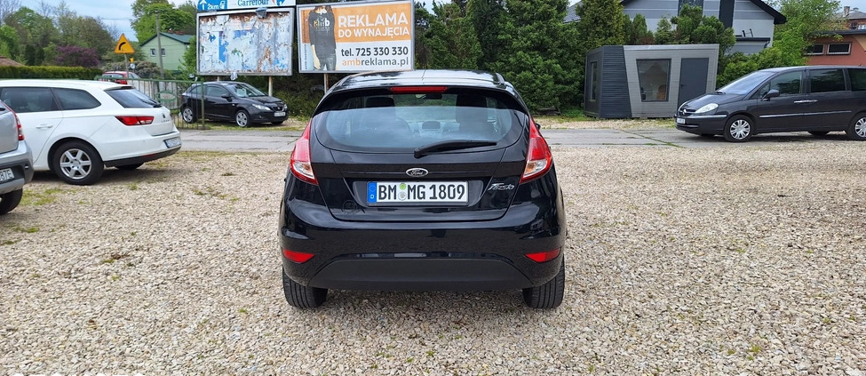 Ford Fiesta cena 31000 przebieg: 145947, rok produkcji 2015 z Jaworzno małe 562